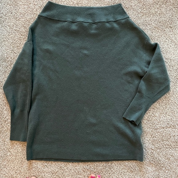 Express dark sage green wide neck on/off the shoulder sweatshirt - Picture 2 of 5